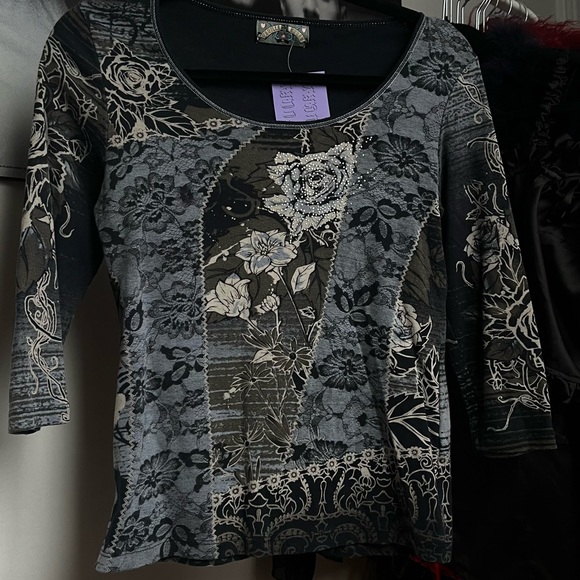 2000s y2k floral lace graphic long sleeve - Picture 3 of 3